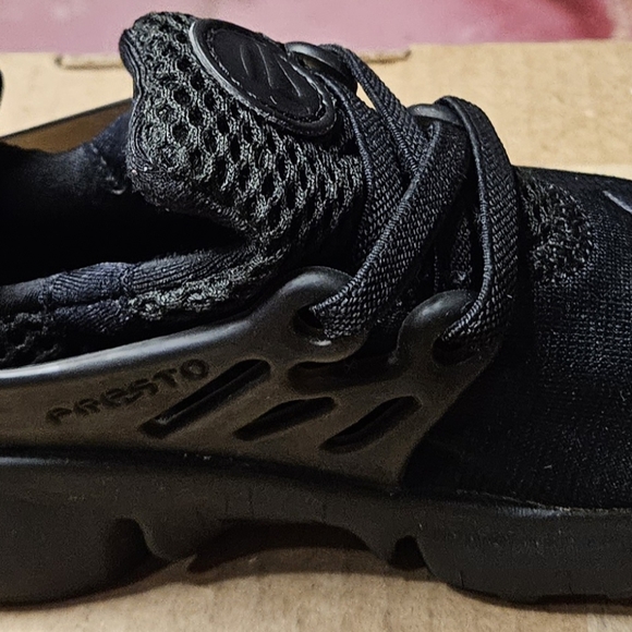 Nike Presto(NWT) - Picture 5 of 7